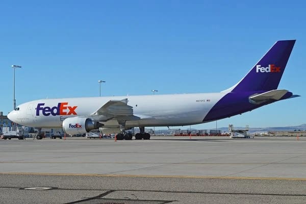 Photo: A300-600F · FedEx, left side